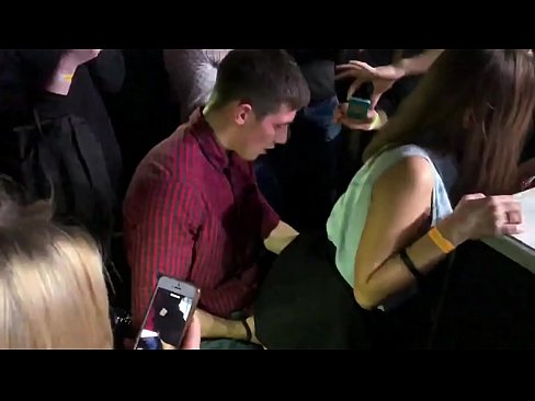 ❤️ Sex nyata dina nightclub Rusia. gadis Rusia 18 taun heubeul dina anus jeung heunceut fucked di nightclub a ❌ pelacur dina su.sex-porntube.ru ☑